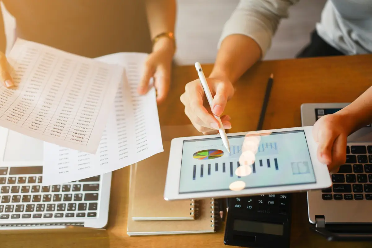 cdo-challenges--delivering-a-return-on-data-investment