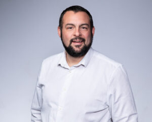 DataIQ Member Case Study: Zurich Insurance – A new approach for a bright new data era 3 Stuart Bevis, Visualisation and Insight Manager, Zurich.
