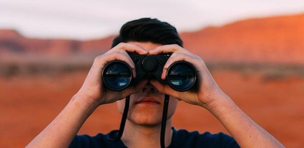binoculars_look_search_find_Thumb