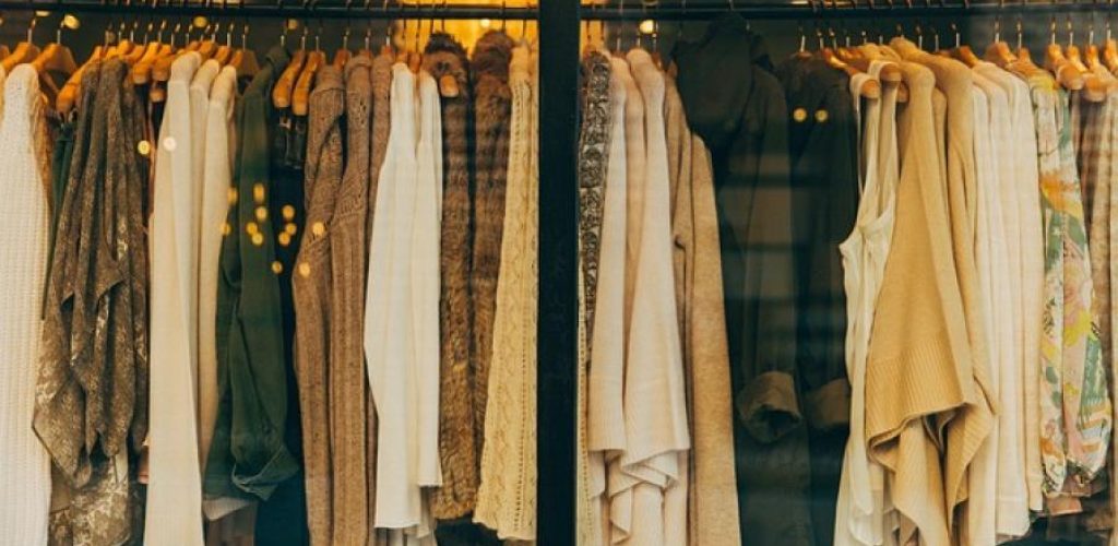 fashion_clothes_rail