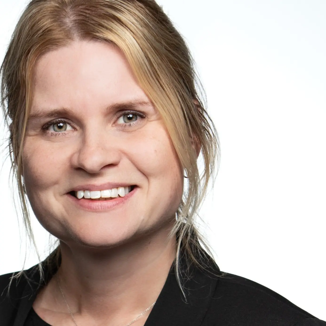 Celeste Korfker 591 HiRes