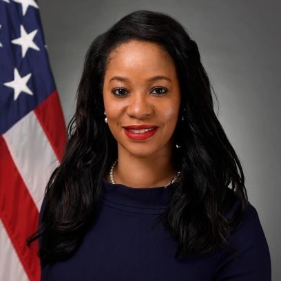 Chandra Donelson headshot 2