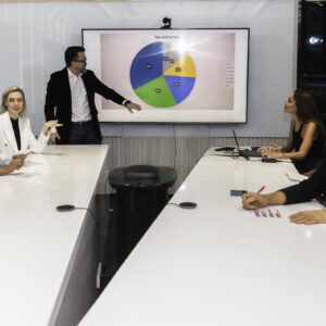 Data leaders gather to discuss the latest data strategy. 