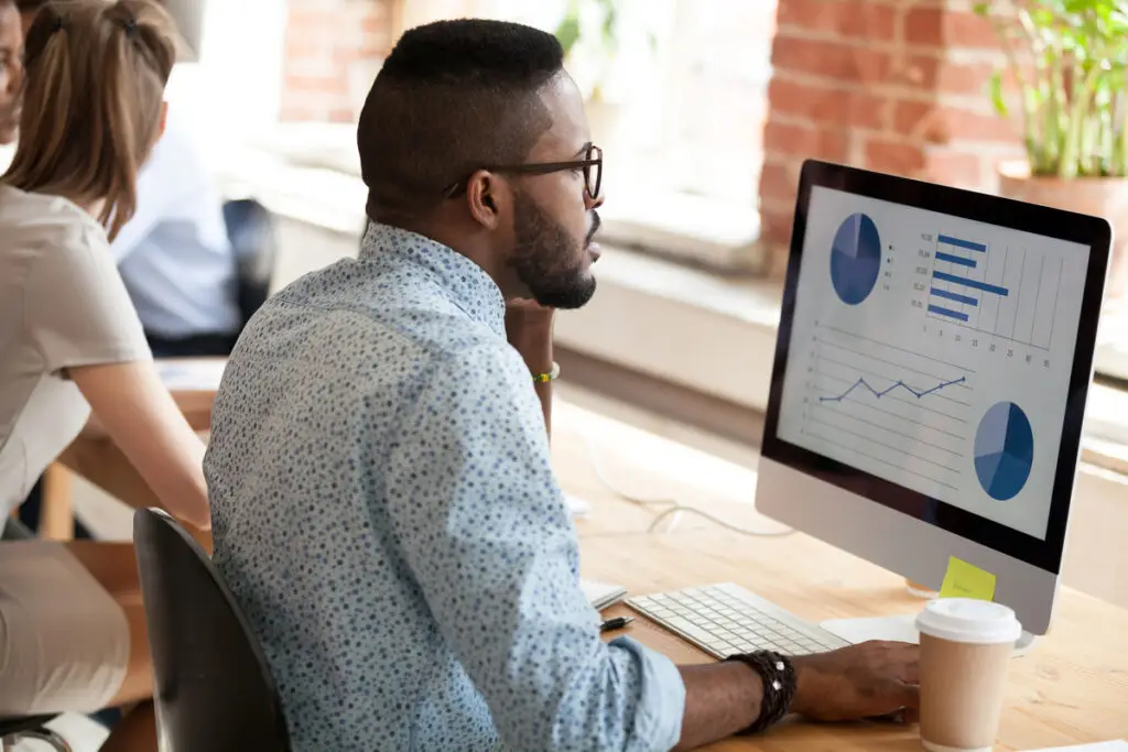 cdo-challenges--how-to-become-a-data-driven-business