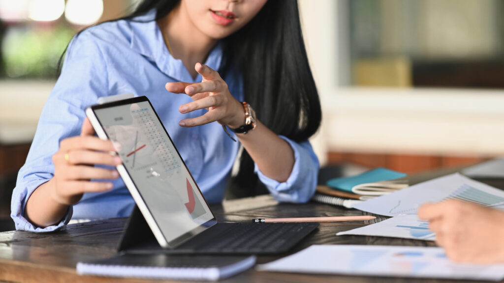 cdo-challenges--being-aware-of-data-literacy-problems