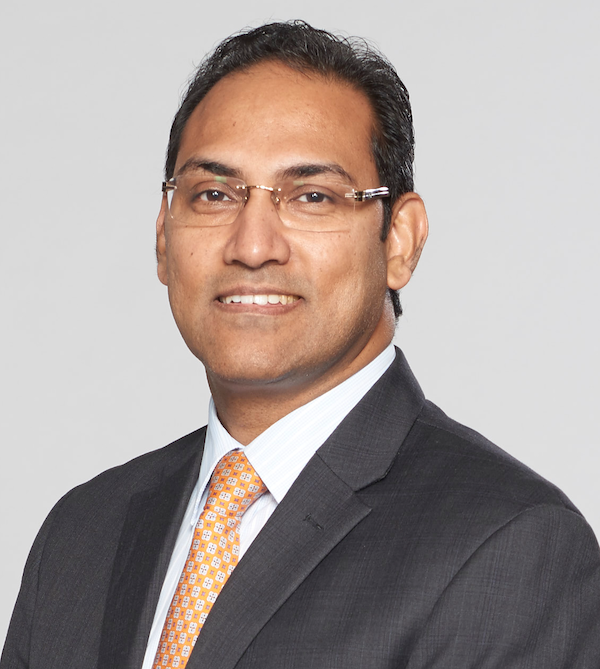 Dinanath Kholkar, Vice-President and Global Head, Analytics and Insights, Tata Consultancy Services 8 Dinanath Kholkar