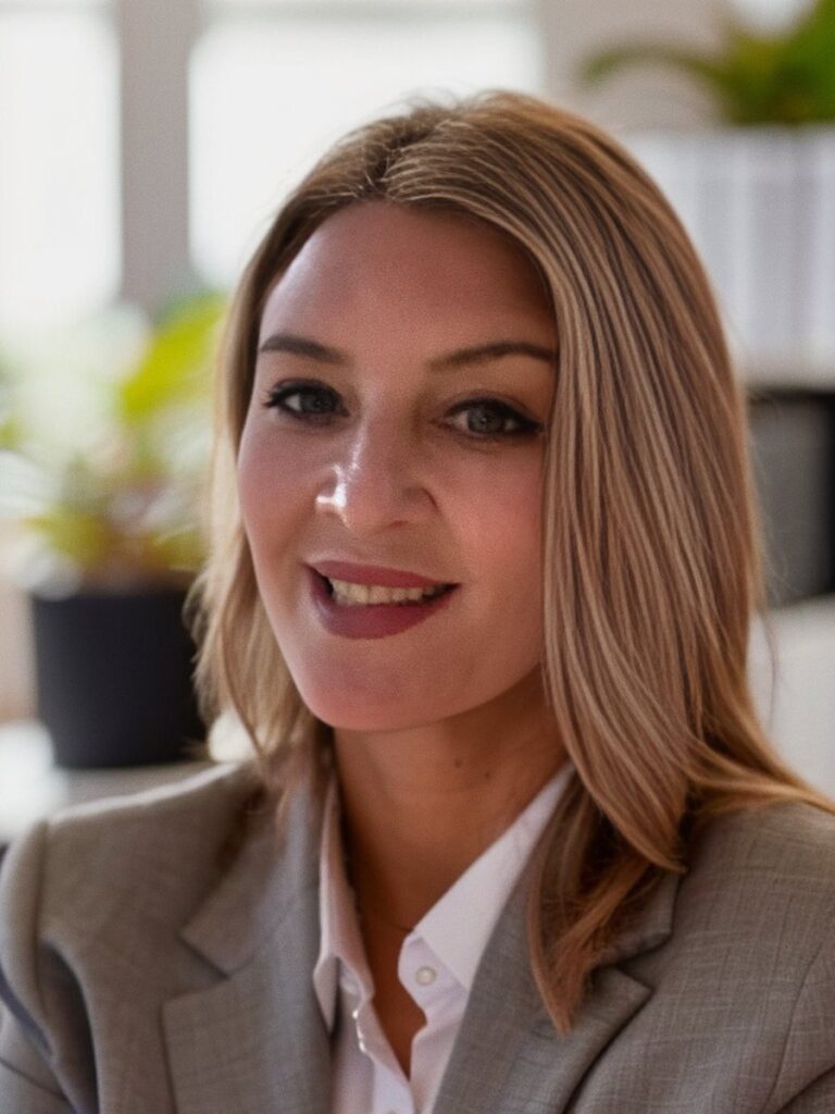 Gillian Tomlinson
