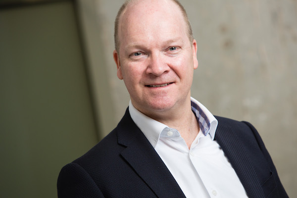James Eiloart, Senior Vice President EMEA, Tableau 17 James Eiloart