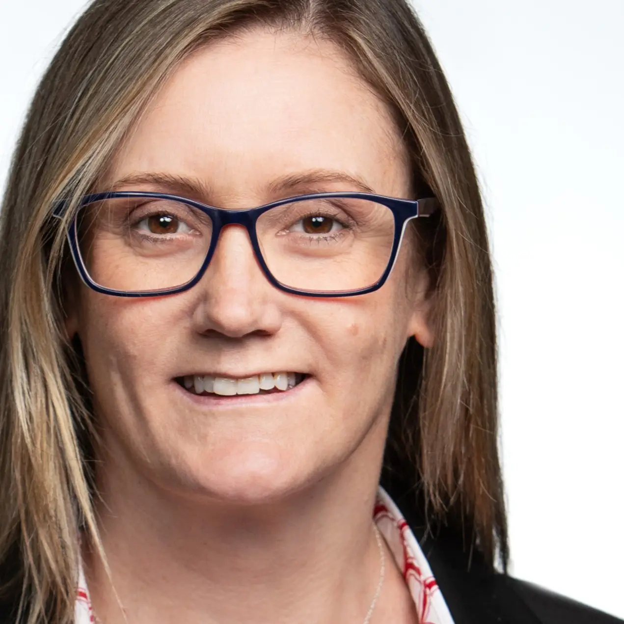 Julia Weller 572 HiRes