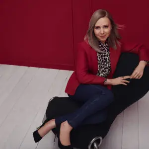 Lyndsay Weir – Keeping quiet as a female leader