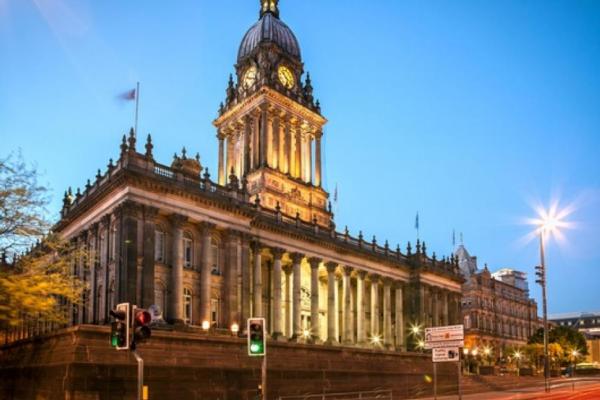 leeds town hall Thumb
